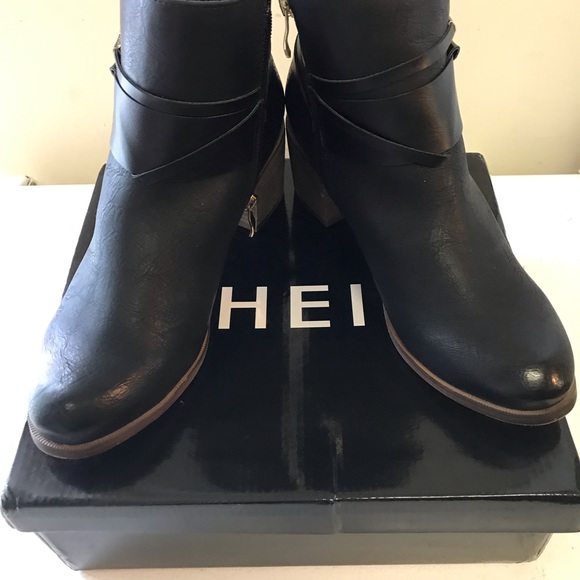 SHEIN black ankle boots - Picture 3 of 6